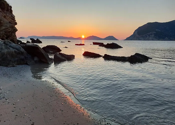 Maeiz Skopelos